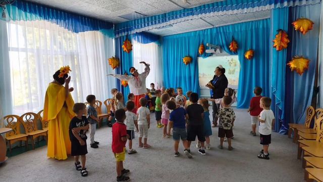 С Днем знаний детский сад!