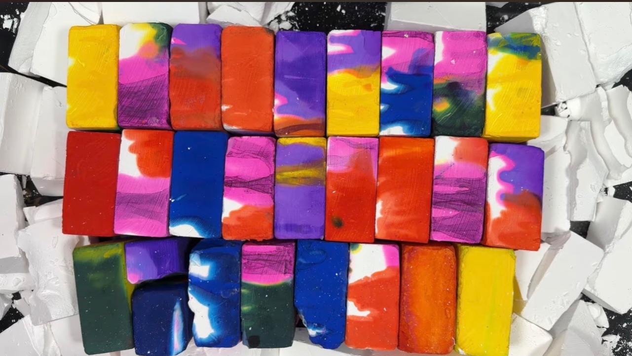 ASMR Crush Chalk 🌈