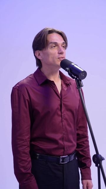 Влад Топалов, Регина Тодоренко – «1100 по Фаренгейту» 

Стихи: Михаил Гуцериев
Музыка: Дарья Кузнецо