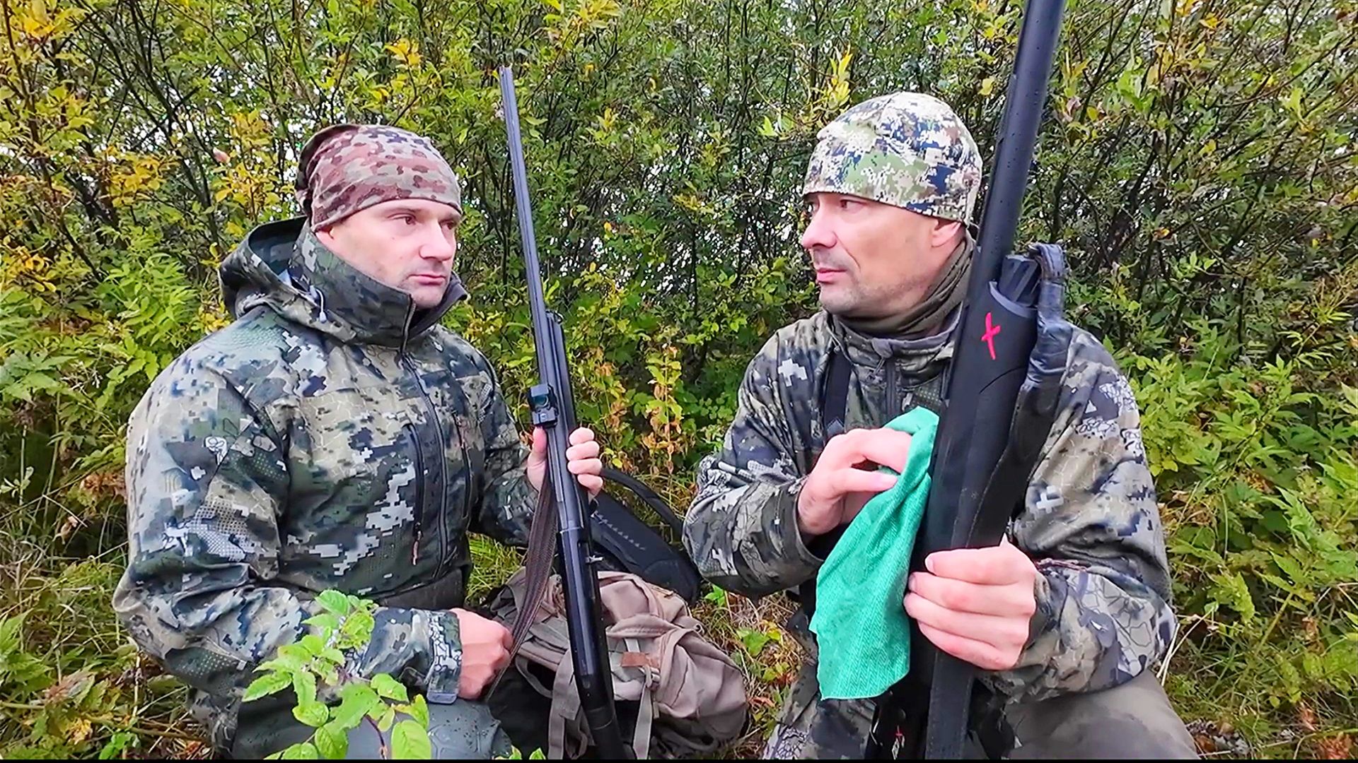 НУ И ПОГОДКУ ВЫБРАЛИ. ОХОТА НА УТОК С ПОДХОДА. КРЯКВА ПРЯЧЕТСЯ В ТРАВЕ КОГДА ВЕТЕР.