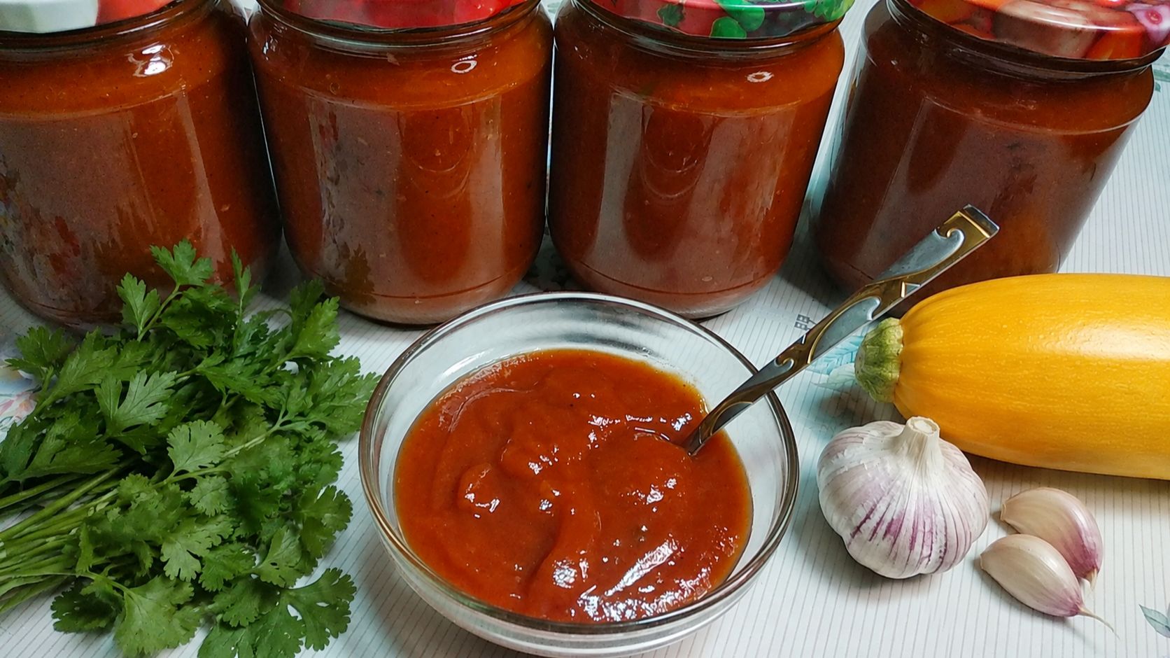 🥒КЕТЧУП ИЗ КАБАЧКОВ — НЕОЖИДАННО ВКУСНАЯ ЗАГОТОВКА НА ЗИМУ! 🍅