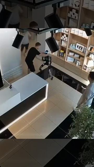 Злой робот