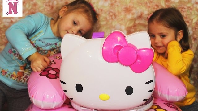 💖✨ РАСПАКОВКА САМОГО МИЛОГО НАБОРА HELLO KITTY! 😍🎀 Косметичка + детская косметика 💄🩷
