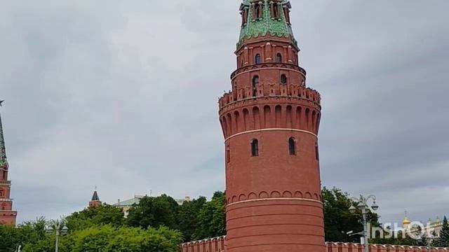 Отправляемся в тутешествие. Пристегните ремни, а то укачает.