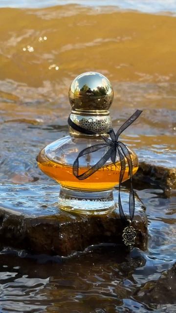 Чем пахнет Ambre D'Orient Secret V Eisenberg