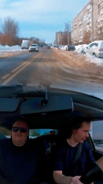 Уловка экзаменатора на экзамене ГИБДД: дать задание, которое выполнить невозможно/сложно по ПДД.