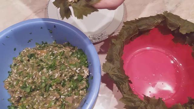 Cox Ləzzətli Yarpaq Dolması Hazırlanması. Долма из виноградных листьев. Etli Yaprak Sarma Tarifi.