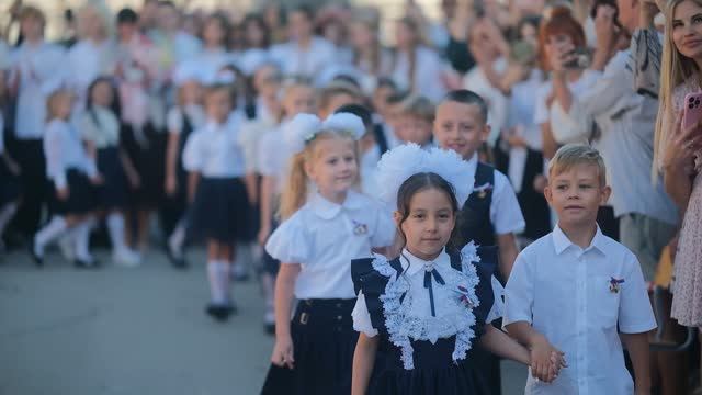Первый звонок (Гимназия 10, класс 1А)