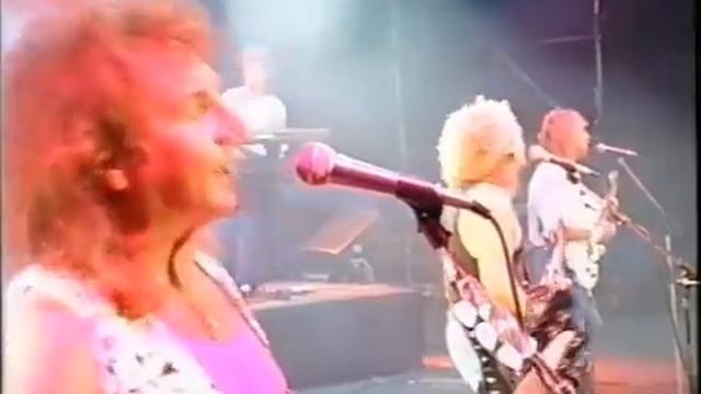 Smokie - Needles And Pins - Live - 1992(360P)