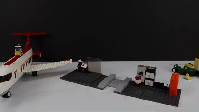 Sluban Aviation Aircraft Maintenance Base Construction Building Block Set Brick Toys Speed Build