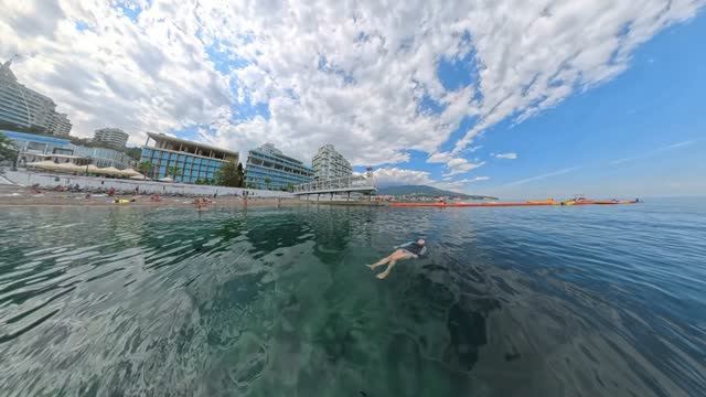 Ялта. Без комментариев. Купание в море 4 сентября 2026