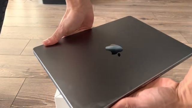 New MacBook Pro 14-inch Unboxing 2021 M1 Pro