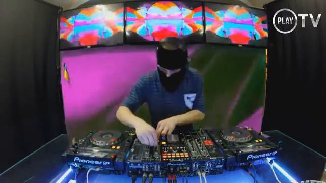 SHADE - Live @PLAY TV 14.04.2016
