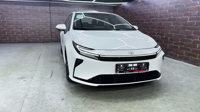 Toyota Corolla 2027 - Интерьер и Экстерьер