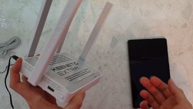 Wi-Fi роутер Keenetic Extra распаковка и обзор. Первичная настройка через приложение Keenetic