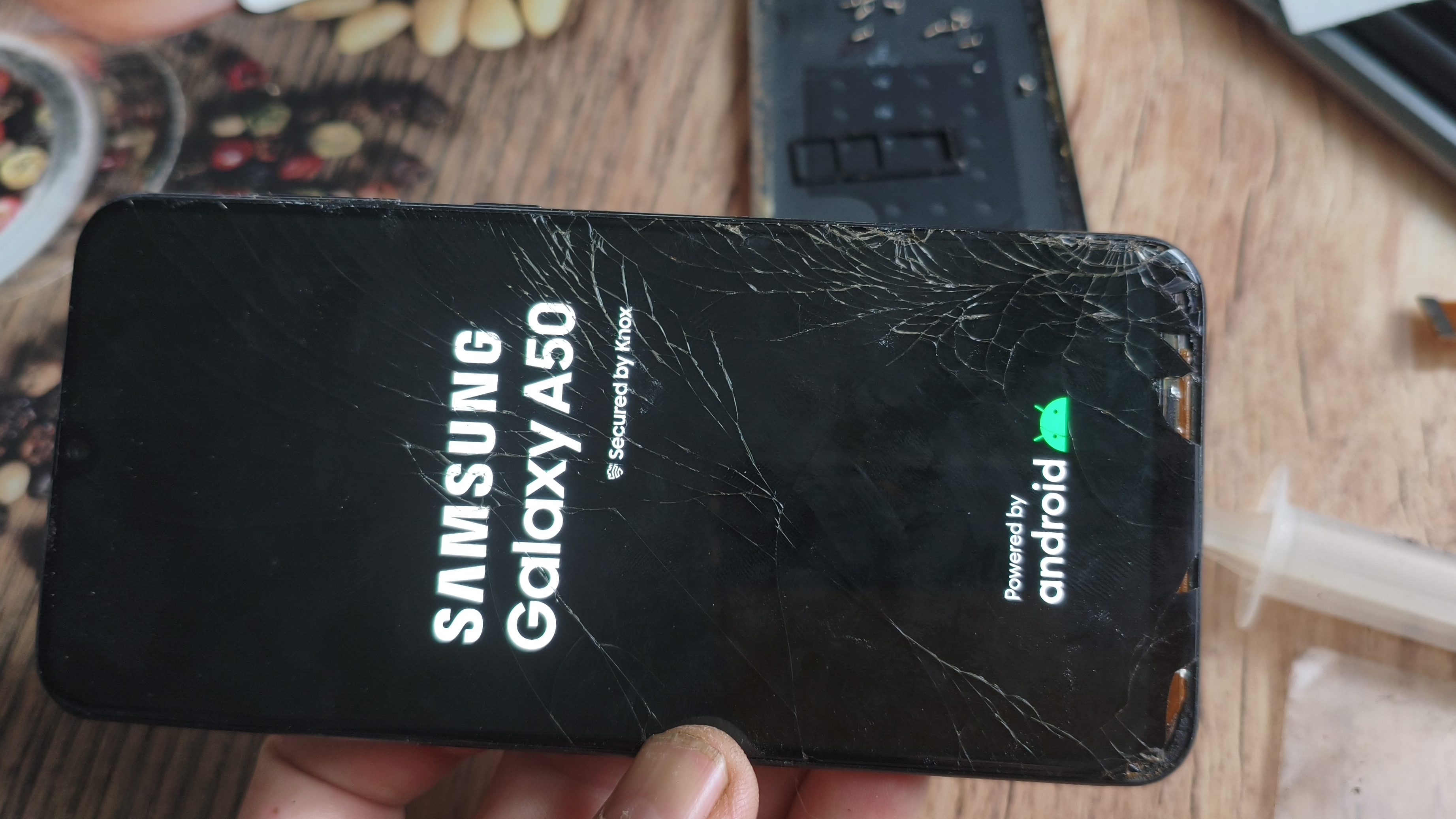 Samsung A50 дисплей