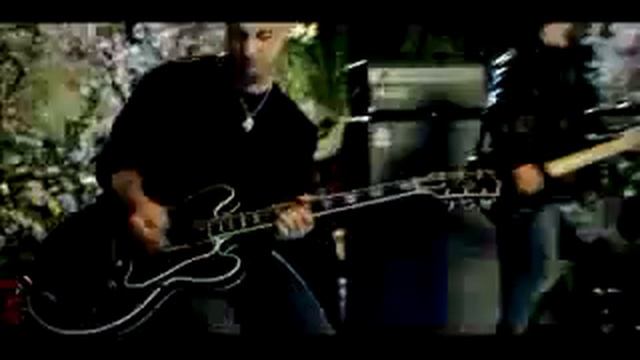 Simple Plan - Your Love Is A Lie