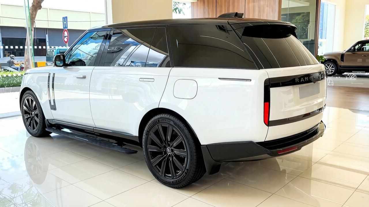 RANGE ROVER AUTOBIOGRAPHY 2026 года премиум автомобиль у кого есть деньги. Обзор автомобиля.