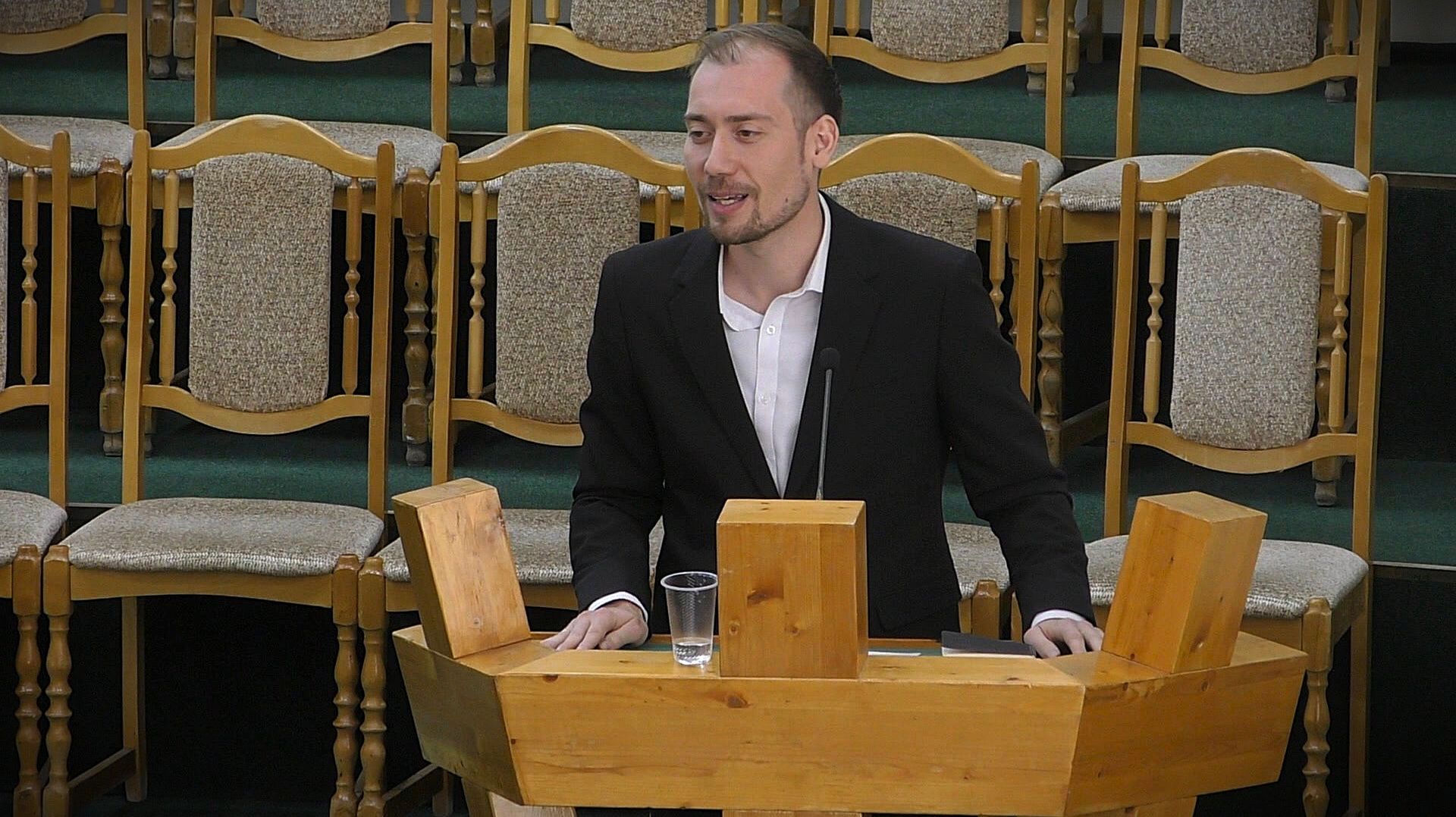 Вологжанин Д.