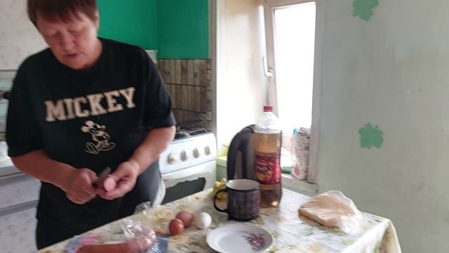 У д. Матвея все идет своим чередом.