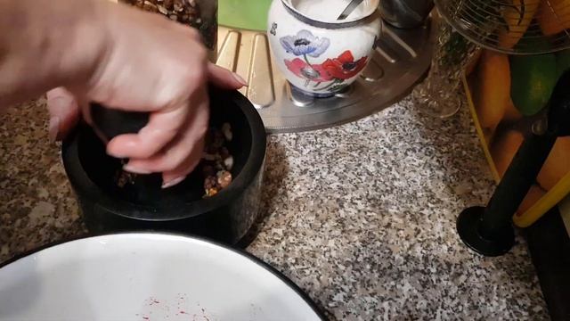 Швиденький Буряковий Салат з Горіхами. Быстрый Свекольный Салат с Орехами.