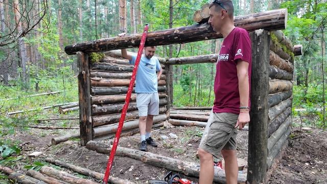 Вызов жаре - строим лесную избушку из натуральных материалов