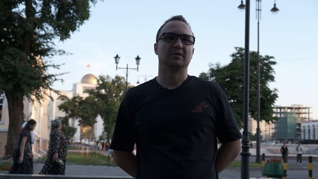 Вокалист группы «Rammlied» из Бишкека Александр Доценко делится историями с гастролей