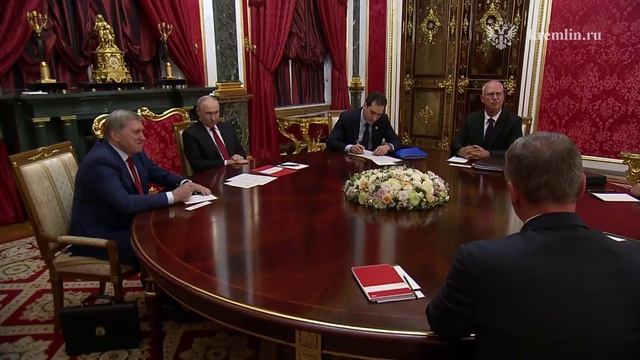 В Кремле началась встреча Владимира Путина с Уиткоффом и Кушнером