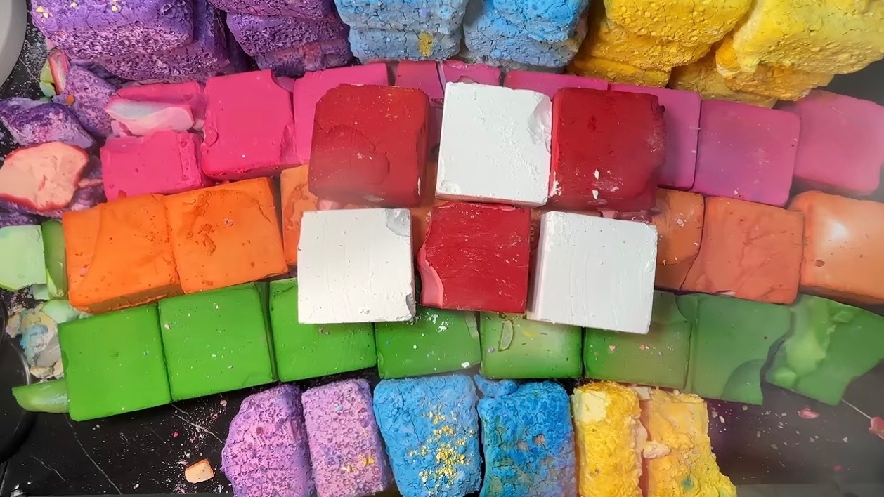 ASMR Crush Chalk 🌈⬜️🌈