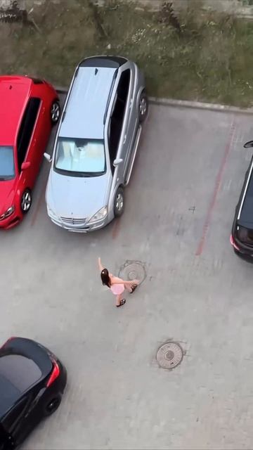 Сообразительная девушка!