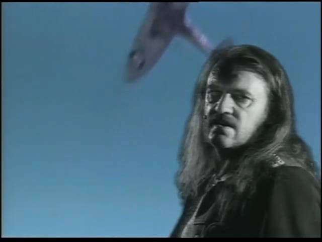 Motörhead - Sacrifice