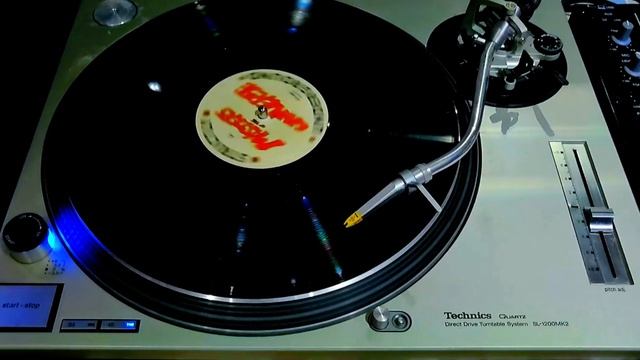 Masters Of The Universe - Space Talk (Hyper Spaced Mix) - 1990