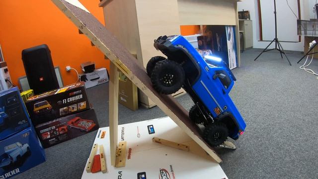 5 тачек и подъем вверх. Rc Cars 4х4