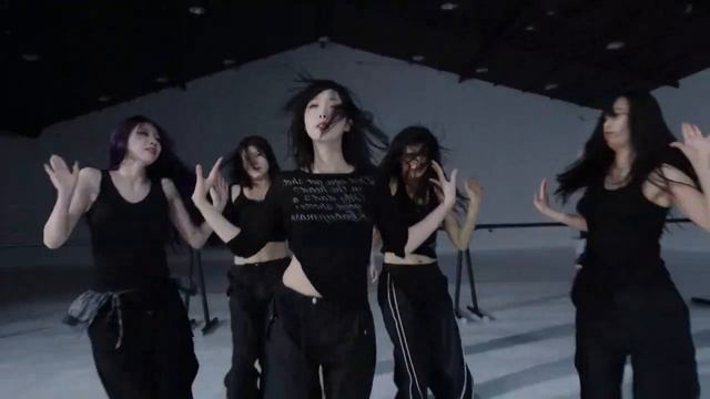 VIVIZ (비비지) - 'Cliché' Dance Practice MIRRORED