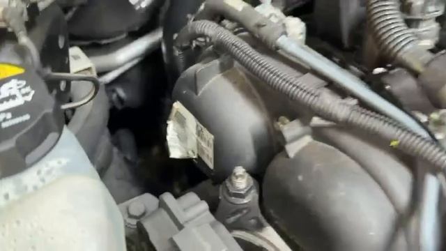 B4164T-1152372 TM2547 VOLVO V40