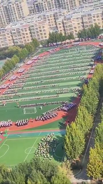 Урок физкультуры в китайской школе
