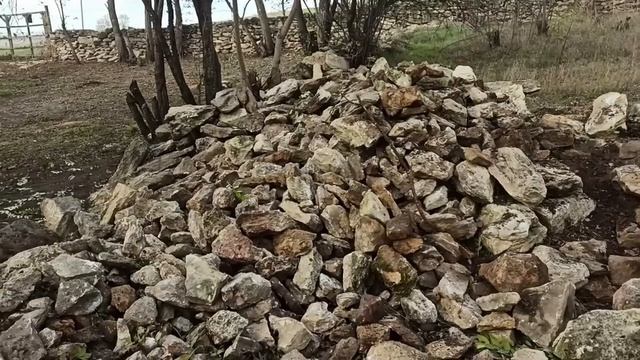 30 октября 2024г.Мой дом.Опять складываю стенку из камня.