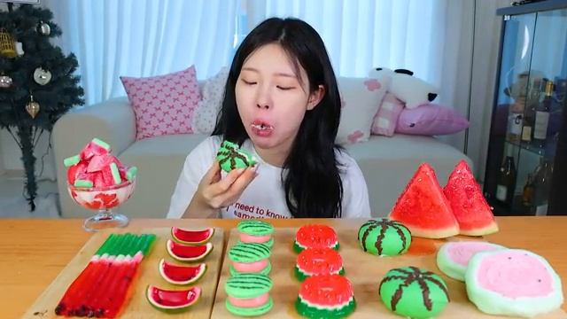 ASMR Мукбанг