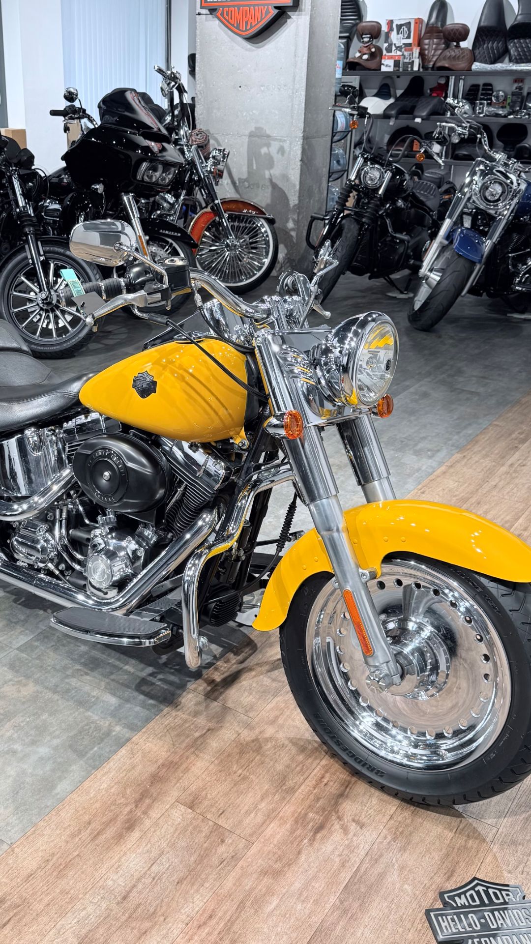 + 2014 HD Fat Boy ABS Yellow Dream 27K (VIN 5HD***0933)