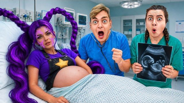 🤰 БЕРЕМЕННАЯ Лили Лоббитс сбежала в Лес! 🍼 Роды в Реальной Жизни! 🔬 Квест и Прототип! 🤖