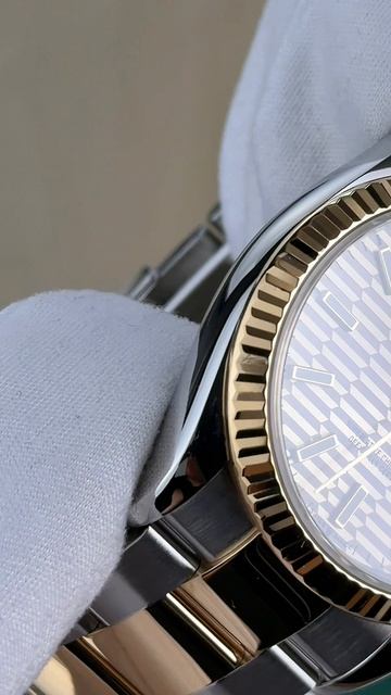 Редкая модель Rolex Datejust 36 Champagne Motif Dial у нас в наличии 🔥