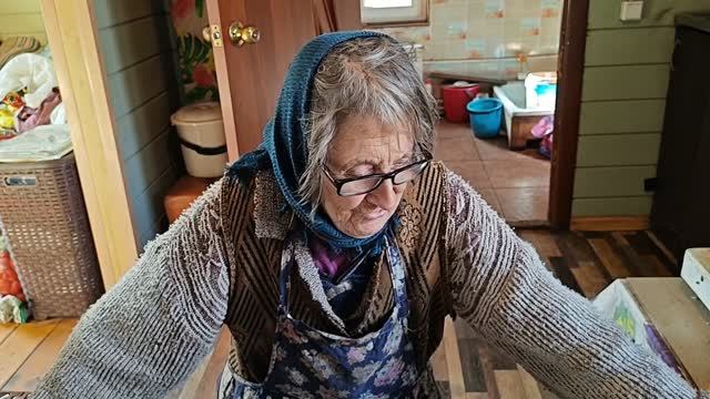 Нелегкая доля Аннушки. Стираем шторы, наводим порядки.