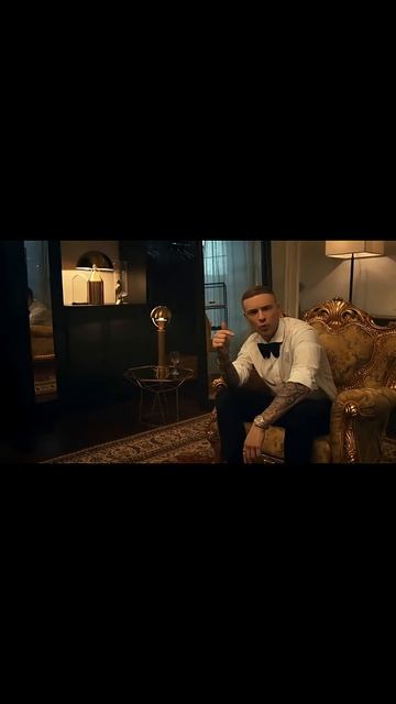 Мой дорогой, молодой друг Егор, поздравляю тебя с 32-летием.