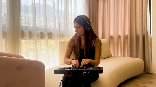 JANA - Live Mix - Melodic Techno - Progressive House