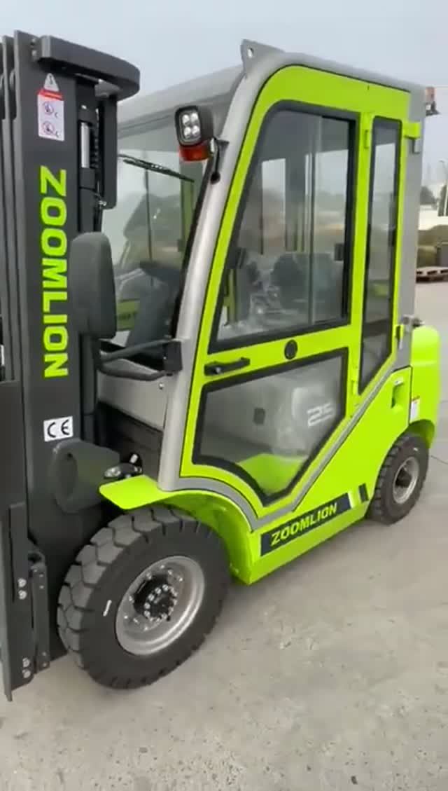 Внешний вид. Вилочный погрузчик ZOOMLION FD 25 с кабиной и отопителем от Www.mmg-mos.ru