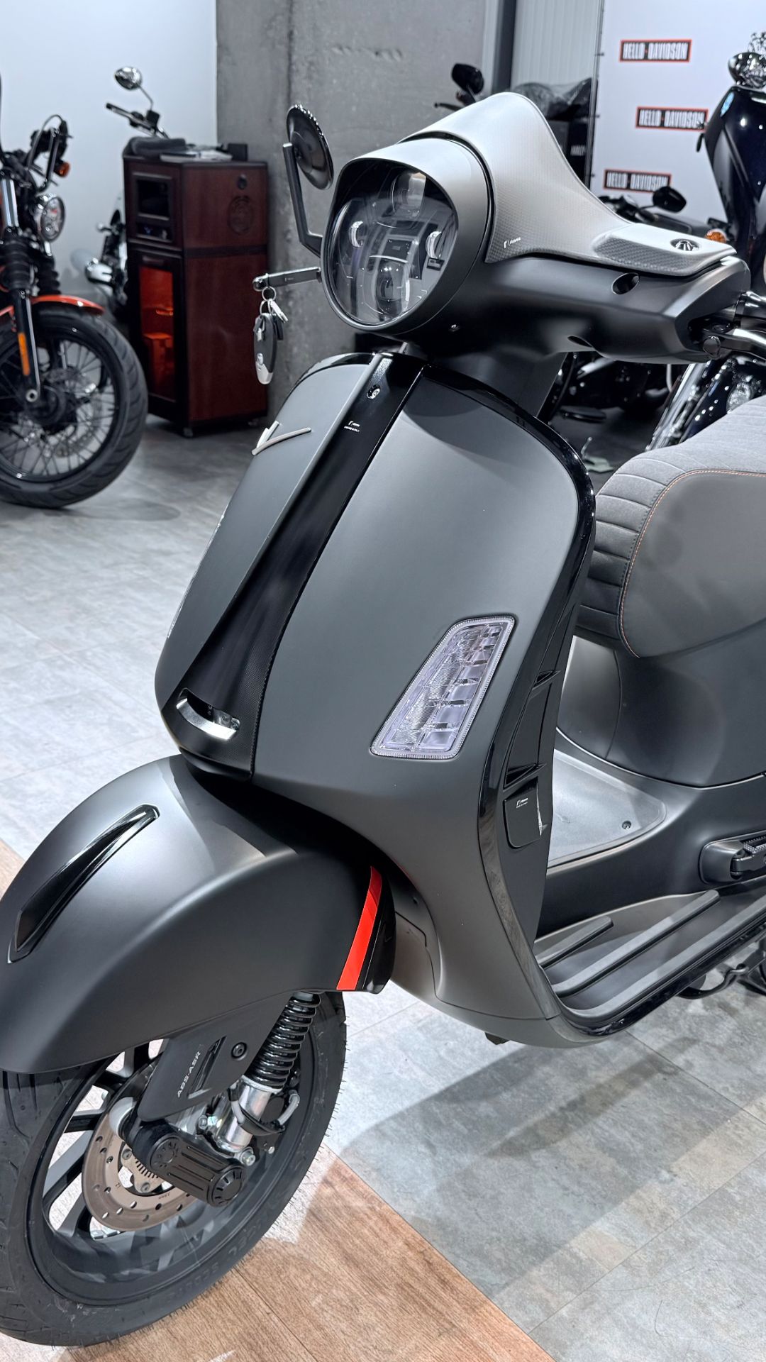 + 2024 VESPA GTS SuperSport 300 Matt Black