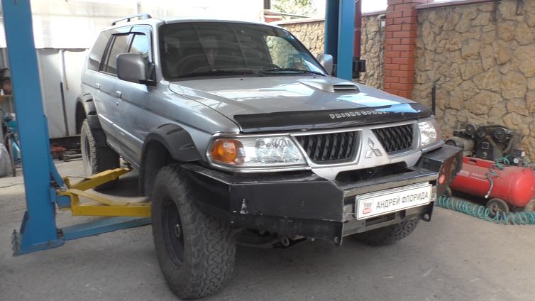 Замена сцепления и сальника коленвала на Mitsubishi Pajero Sport 2,5 Мицубиси Паджеро Спорт 2006