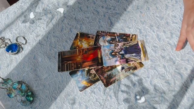 Этот расклад прояснит все!Читаю вашу Судьбу...