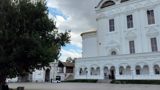 Астраханский кремль. Успенский собор с колокольней мноогоярусной. Внешний вид