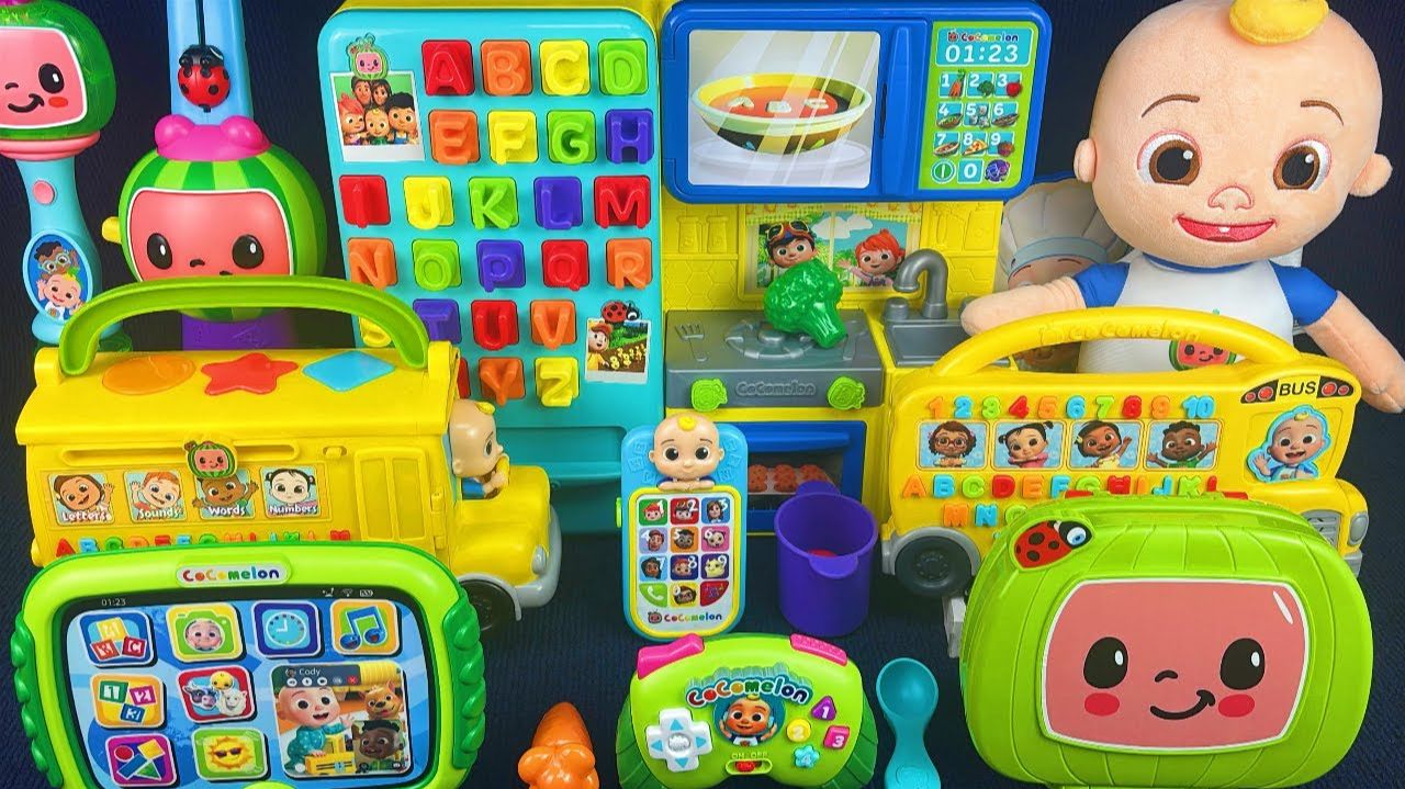 Играем в Игровой набор «Кухня». Распаковка и Обзор ярких игрушек! Мультики для детей смотреть!